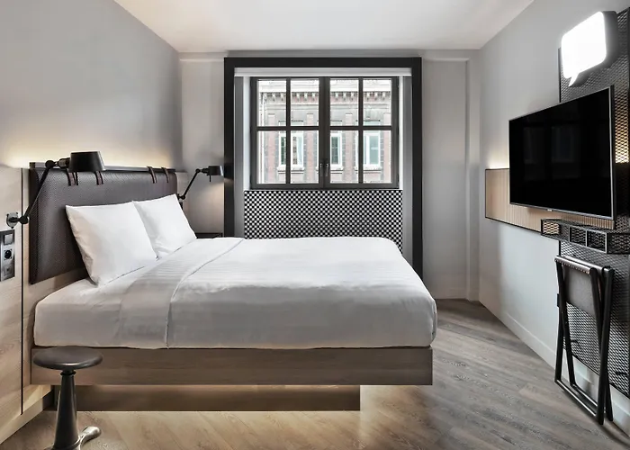 Moxy Lille City