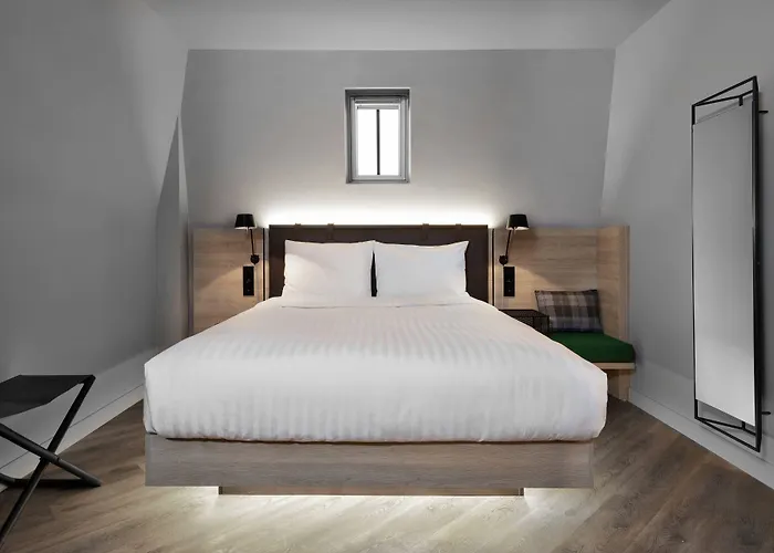 Moxy Lille City