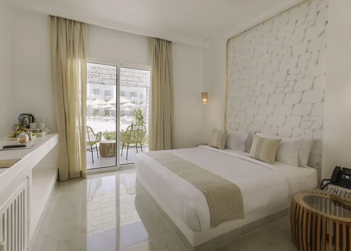 Tanoak Resort