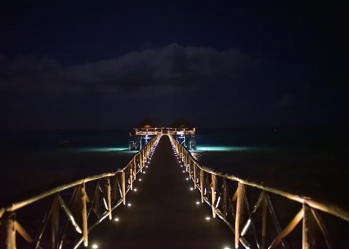 Le Mersenne Zanzibar, Autograph Collection