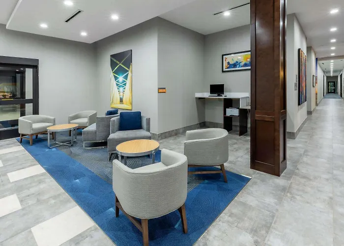 La Quinta Inn & Suites By Wyndham Dallas - Frisco Stadium