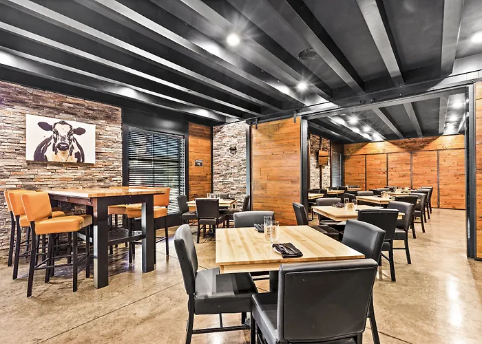 Cobblestone Hotel & Suites