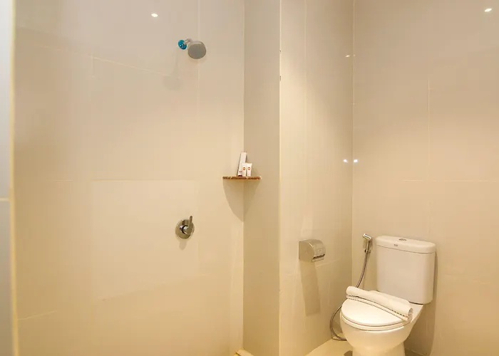 Blitz Hotel Batam Centre