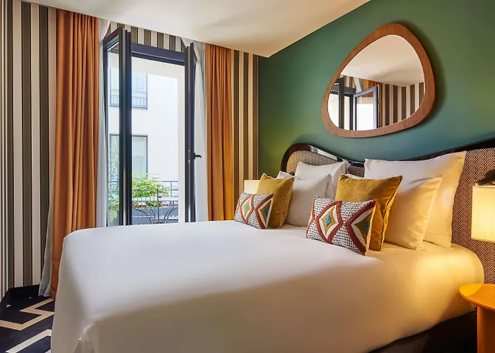 Mercure Paris Butte Montmartre Basilique