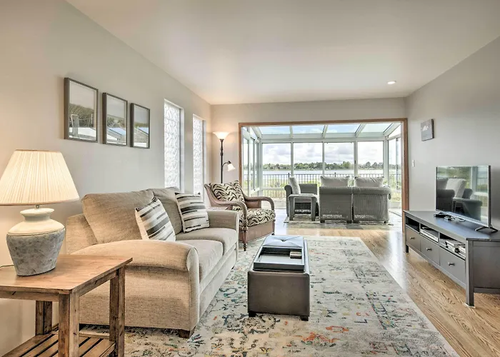 Ideally Located San Francisco Bay Home W/ Sunroom!
