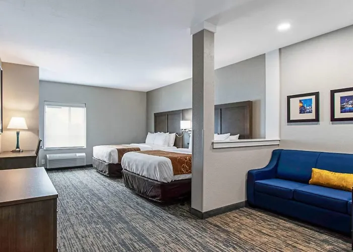 Comfort Suites Grove City - Columbus South