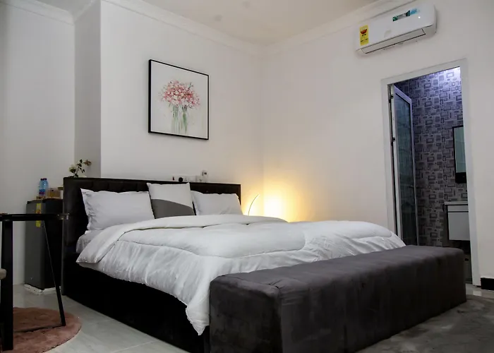 Brymac Hotel