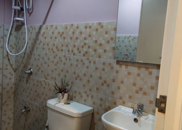 Glory Hotel Cubao