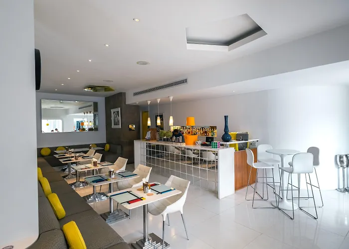 Chill Hotel Seminyak