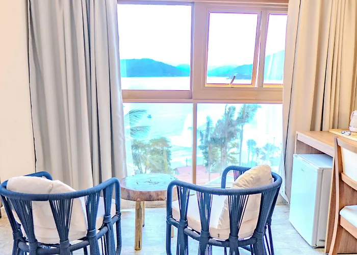 Catalina Hotel