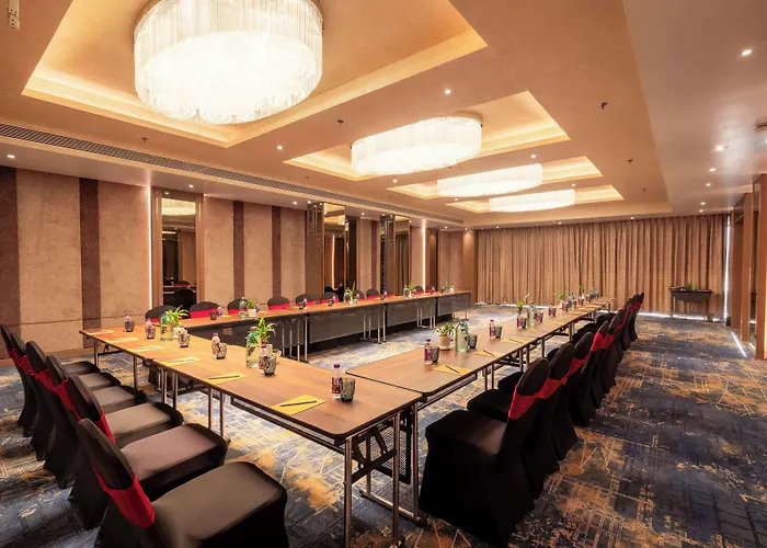 Golden Tulip Bhopal