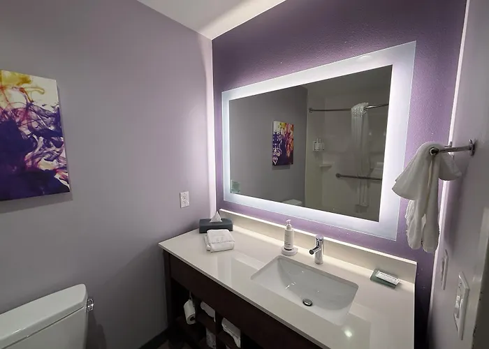 La Quinta By Wyndham Altoona Des Moines
