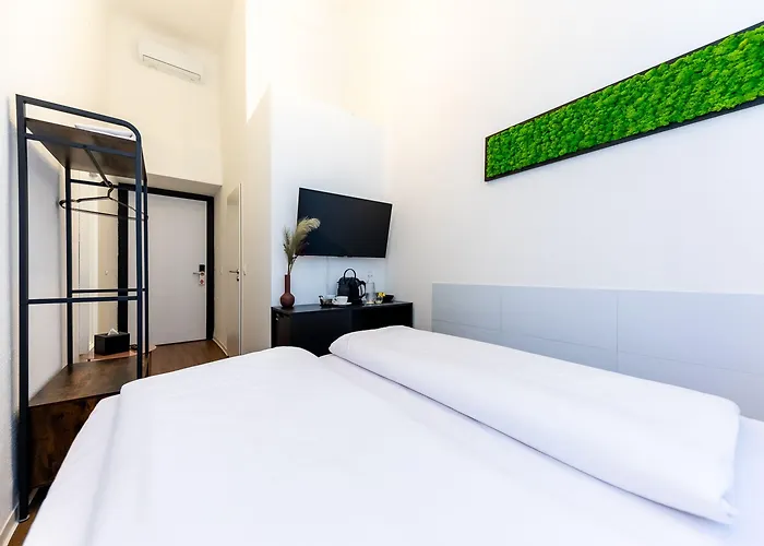 Adagio Downtown Rooms