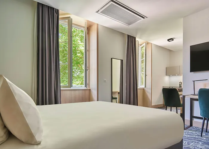 Le Grand Hotel, The Originals Relais