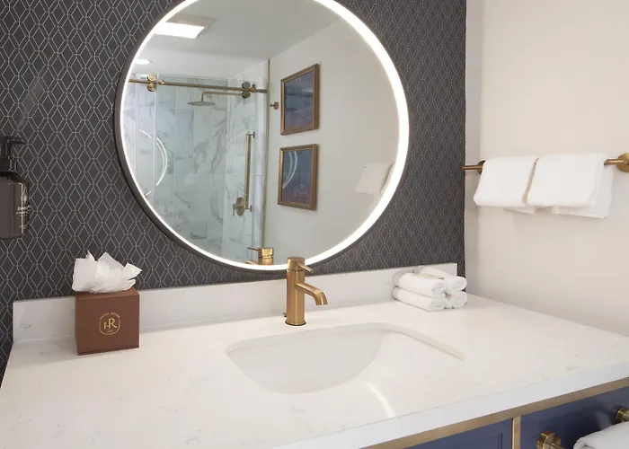 Hotel Royer Urbana Champaign, Tapestry Collection By Hilton
