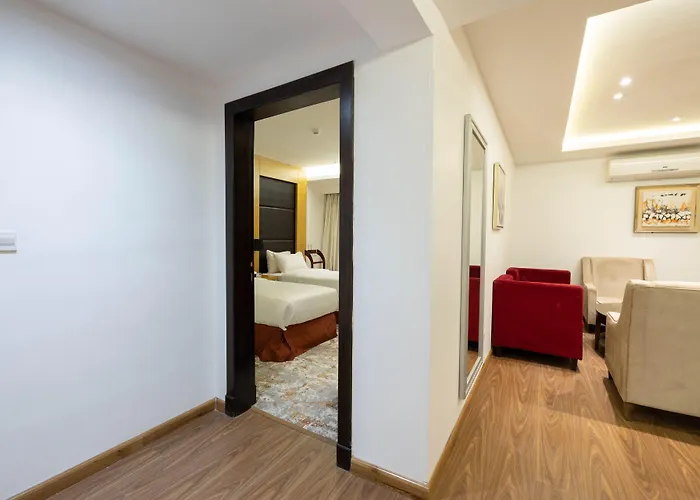 Mira Business Hotel
