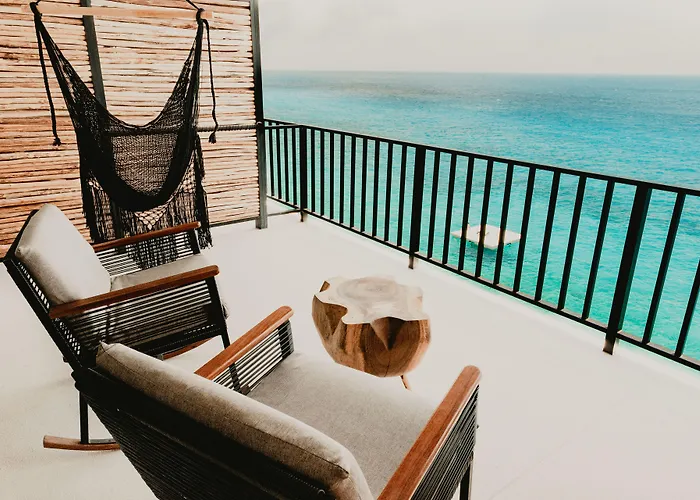 Hotel B Unique (Adults Only)