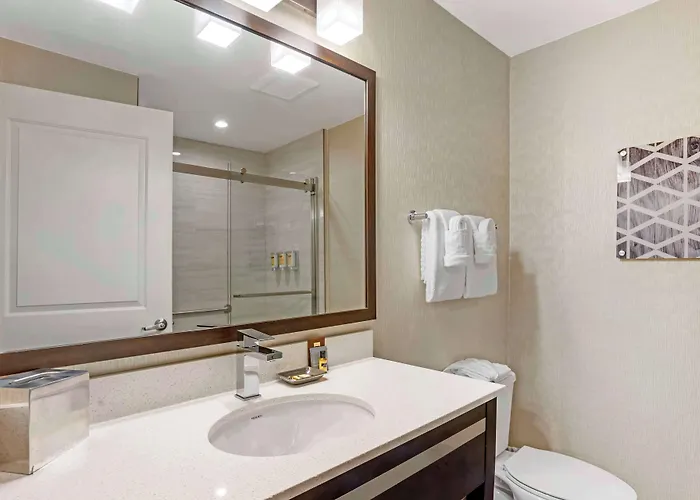 Best Western Plus Philadelphia-Pennsauken Hotel