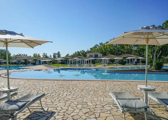 Limone Beach Resort