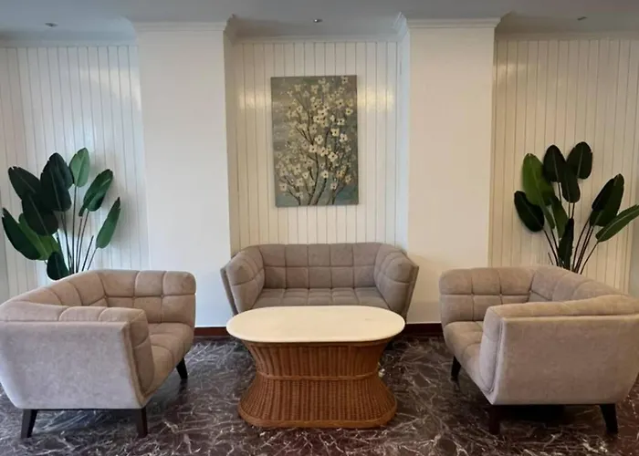 D Eastern Hotel