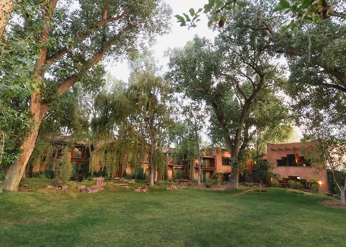 El Monte Sagrado Resort & Spa
