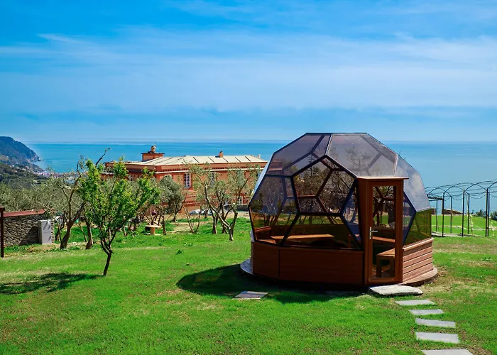 Villa Riviera Resort