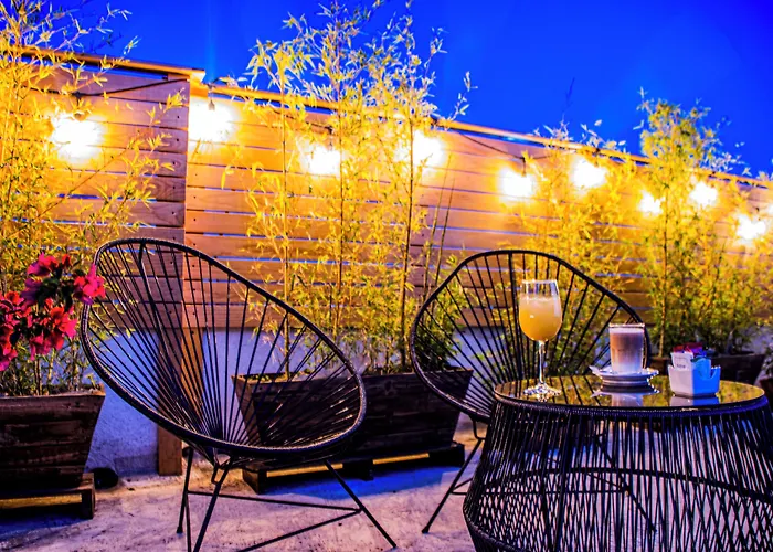 Romance City Hotel