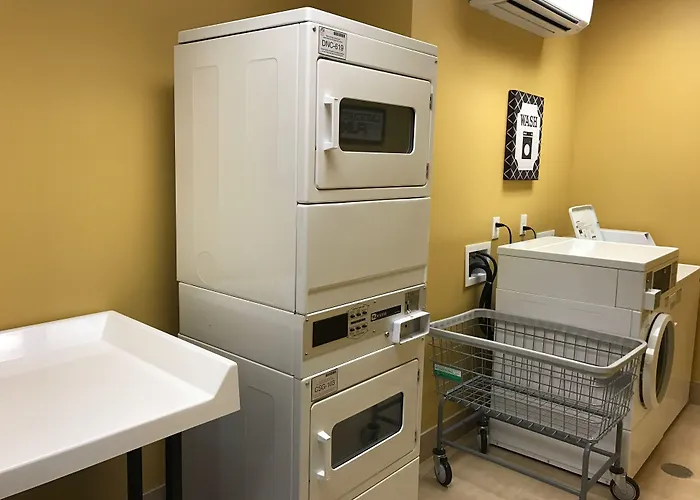 Asbury Inn & Suites