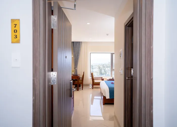 Navy Hotel Cam Ranh