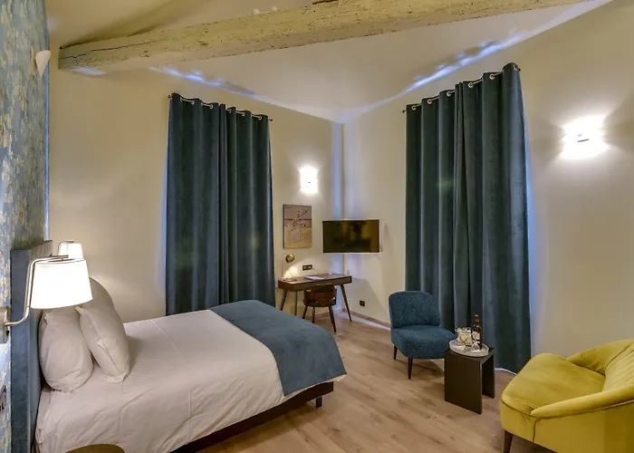Villa Erizio Aparthotel - A Bucolic And Urban Break