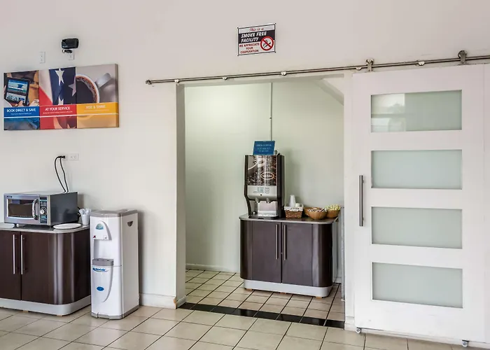 Motel 6-Gardena, Ca - South