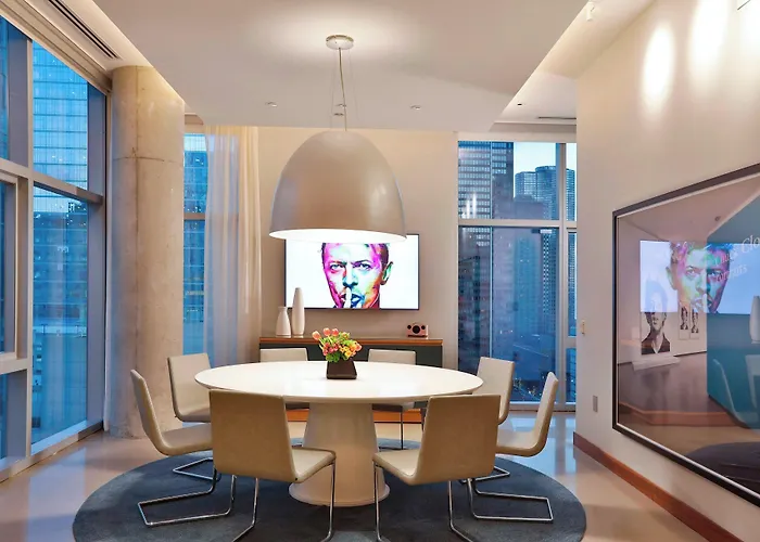 Aloft By Marriott Chicago Mag Mile