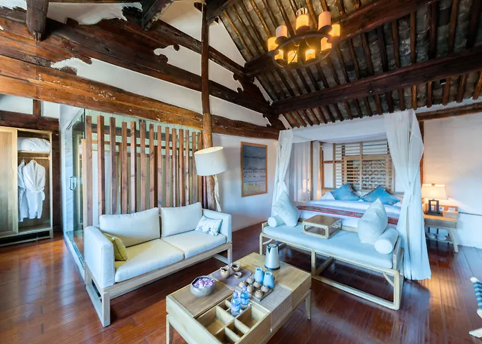 Dali Old Courtyard Boutique Inn