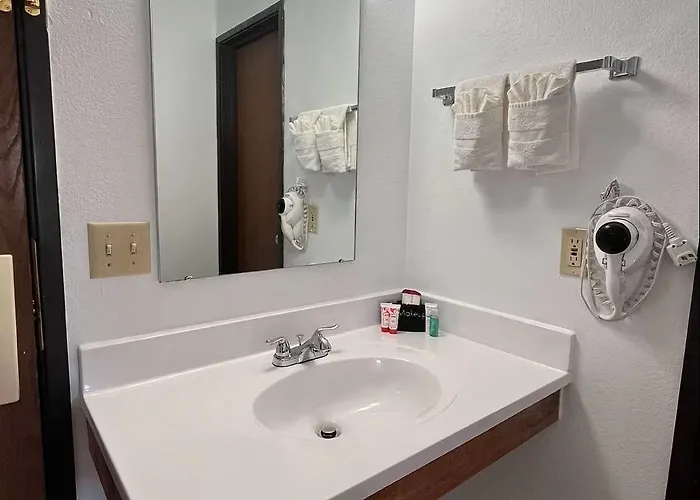 Surestay By Best Western Glendive Yellowstone River