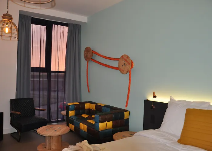 Hotel Rauw Aan De Kade