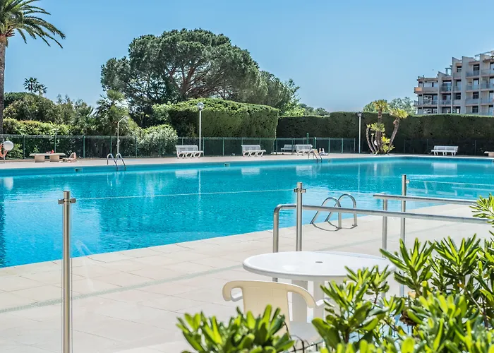 Appart Hotel Mandelieu