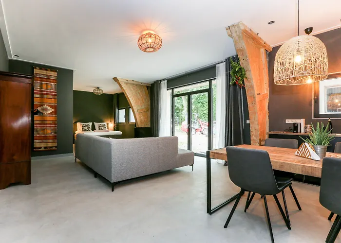 Adelaerthoeve Logies & Ontbijt