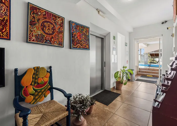 Marina Banderas Suites Hotel Boutique