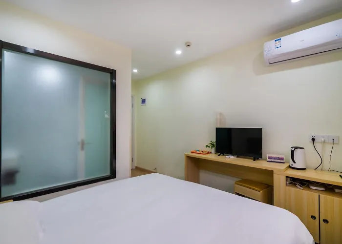Hangzhou Memory Travel International Hotel-Edge Westlake