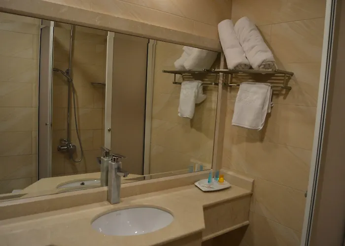 Platinum Hotel