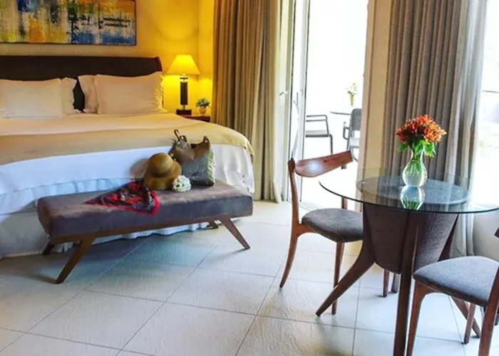 Abayomi Hotel