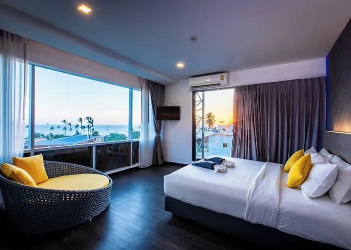 Wake Up Aonang Hotel