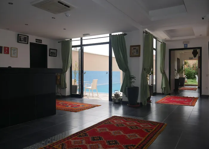 Rose Valley Hotel