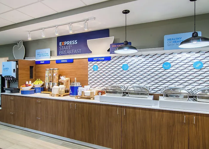 Holiday Inn Express & Suites - Atchison By Ihg