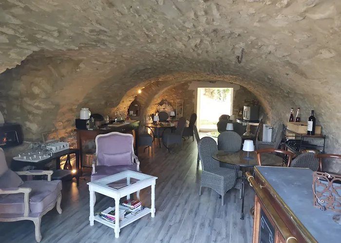 La Bastide Des Muriers