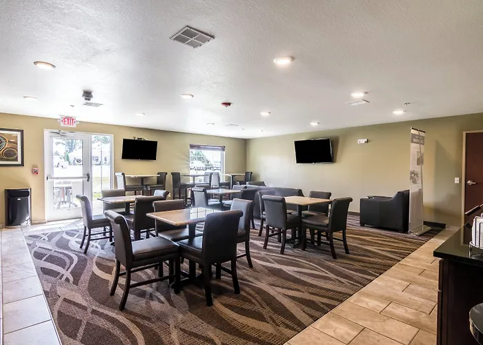 Cobblestone Inn & Suites - Barron