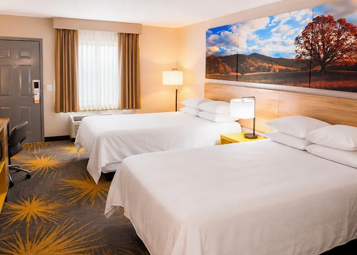 Days Inn & Suites By Wyndham Brewton