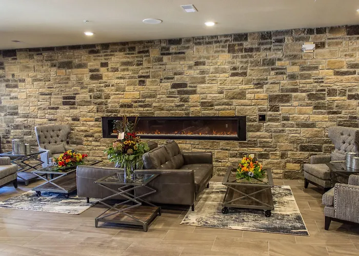 Cobblestone Hotel & Suites - Chippewa Falls