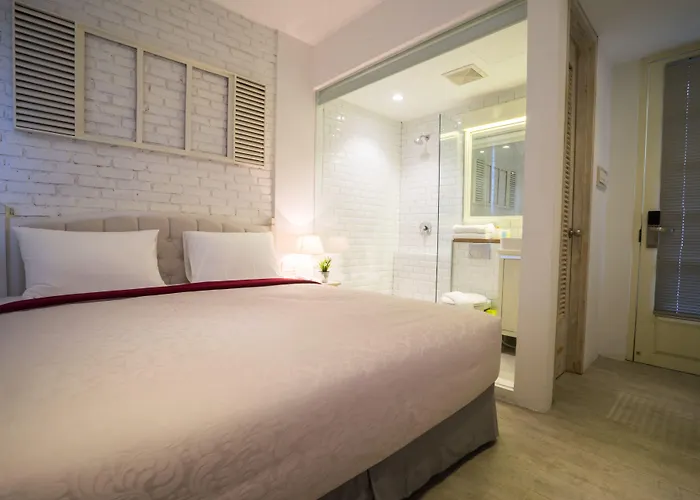 Summerbird - Bed And Brasserie