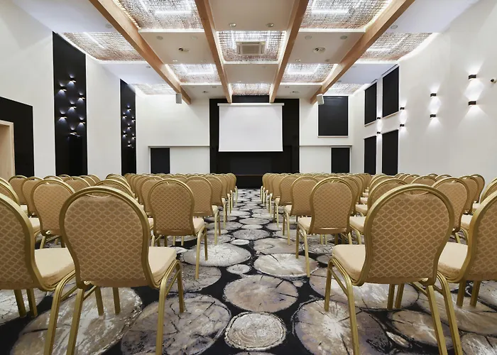 Hotel Warszawa Spa & Resort